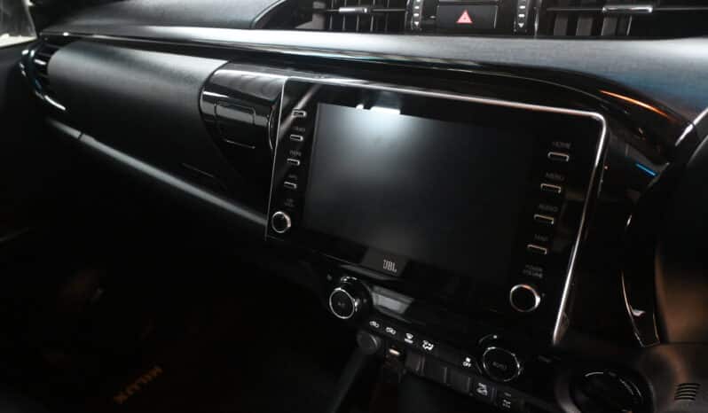TOYOTA HILUX 2.8GD-6 RB LEGEND 4X4 A/T D/C full