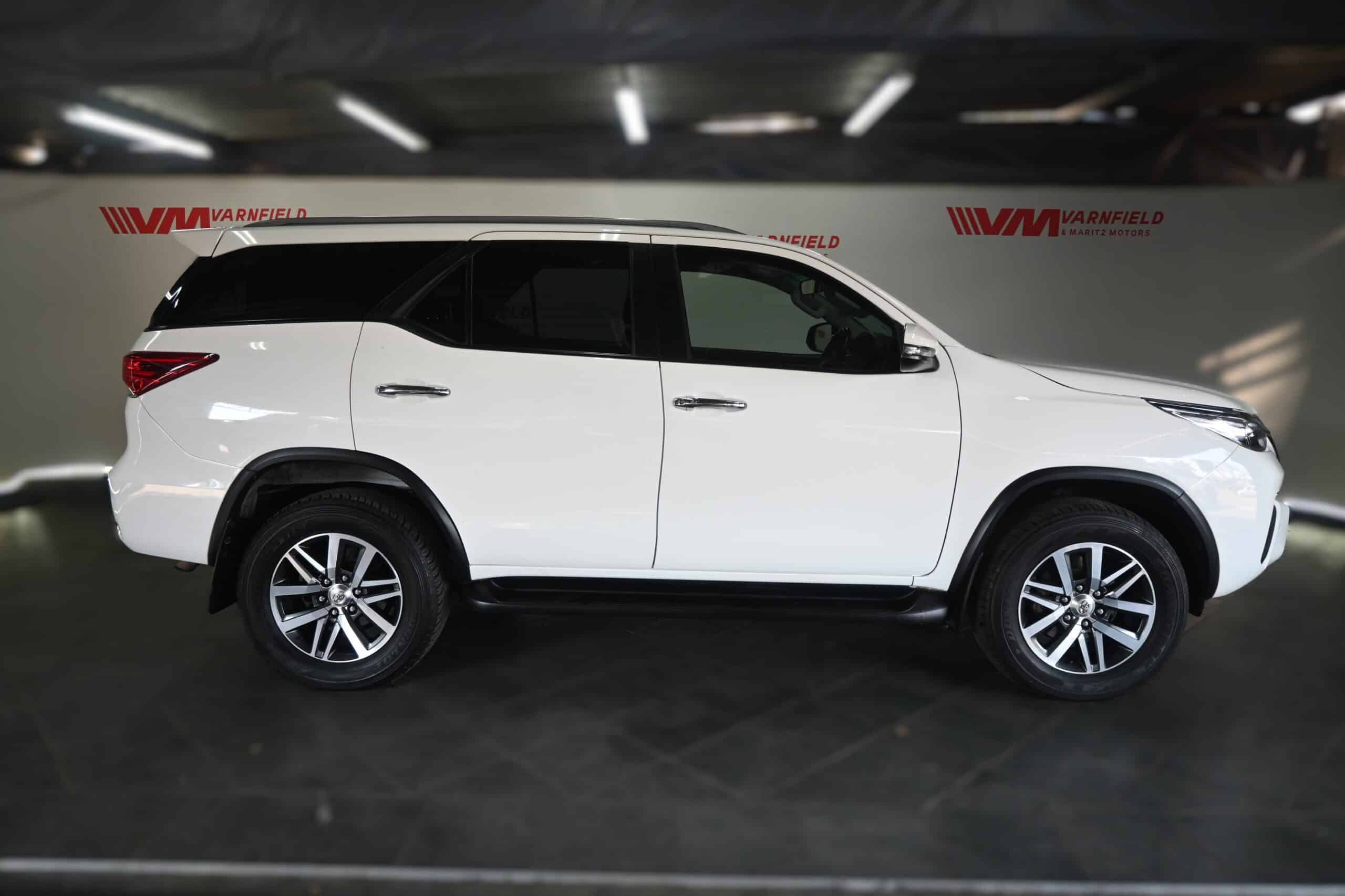 TOYOTA LAND CRUISER FJ 2.7 VX A/T
