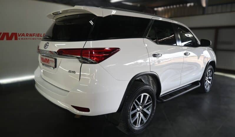 TOYOTA FORTUNER 2.8GD-6 4X4  A/T full