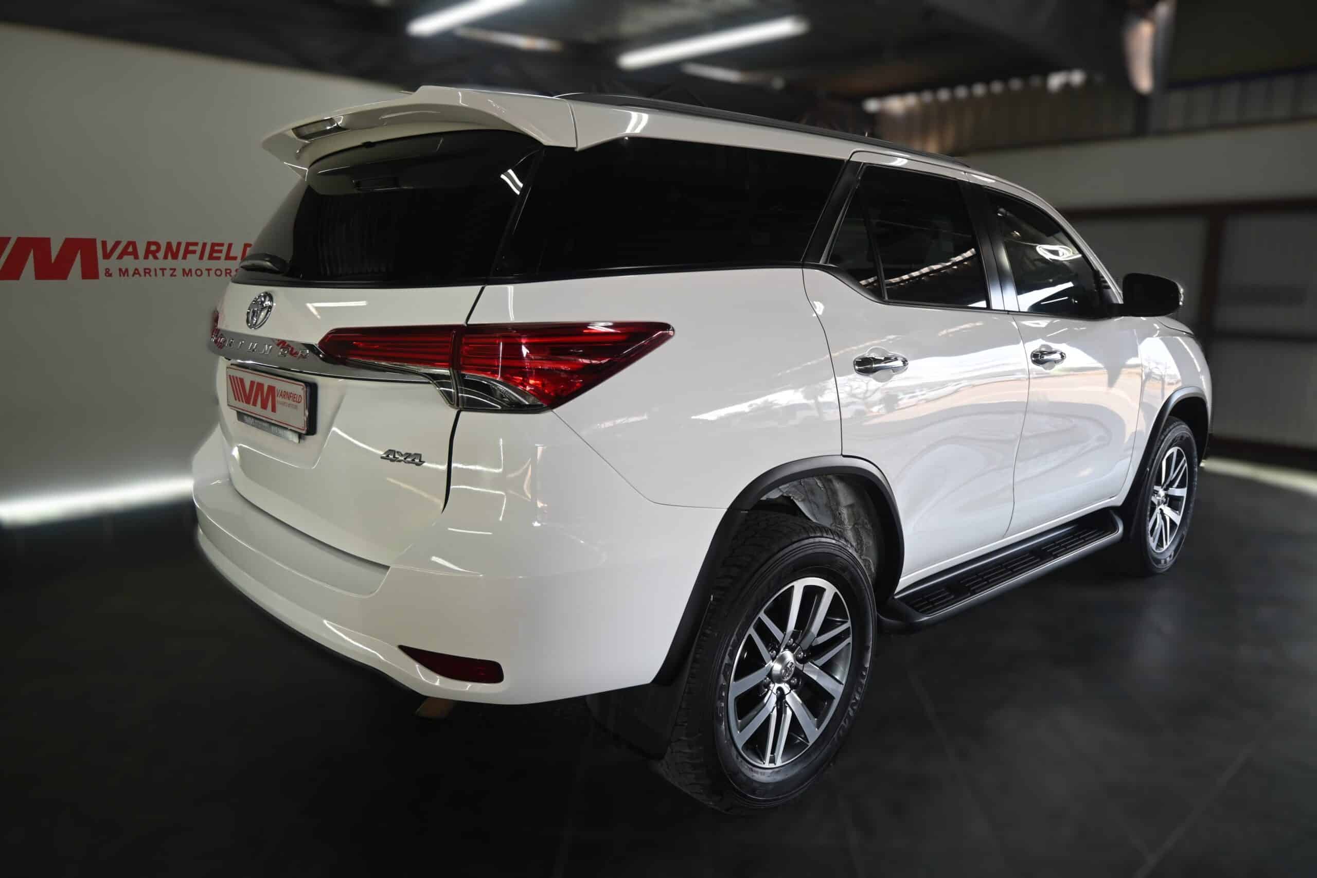 TOYOTA LAND CRUISER FJ 2.7 VX A/T