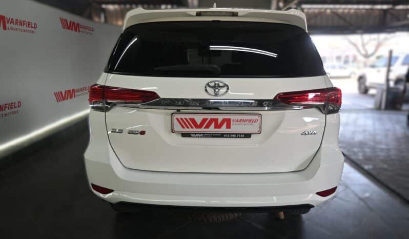 TOYOTA FORTUNER 2.8GD-6 4X4  A/T full