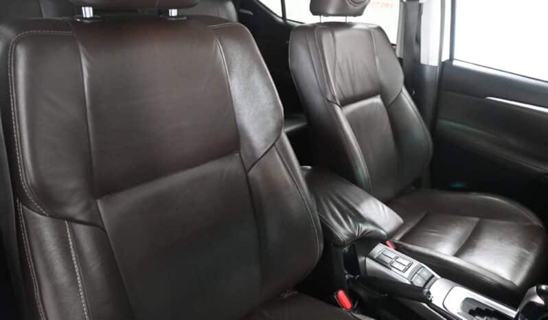 TOYOTA FORTUNER 2.8GD-6 4X4  A/T full