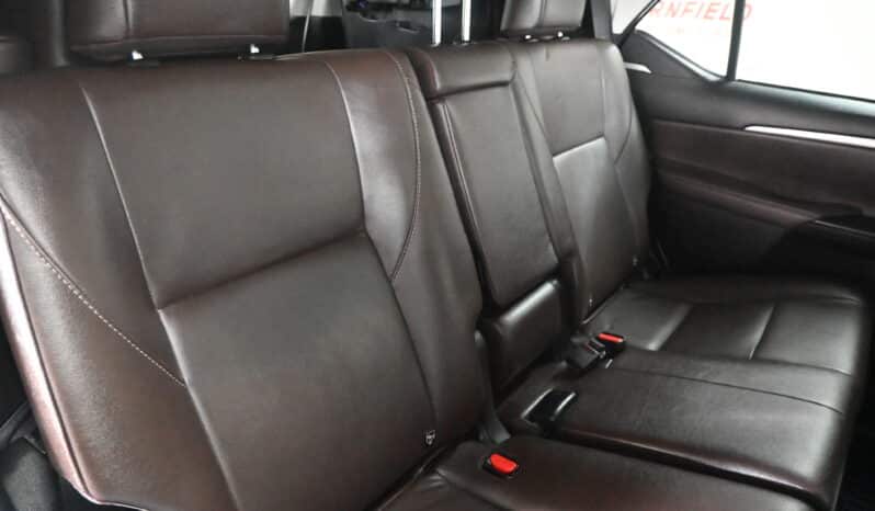 TOYOTA FORTUNER 2.8GD-6 4X4  A/T full