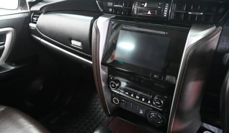 TOYOTA FORTUNER 2.8GD-6 4X4  A/T full
