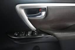 TOYOTA FORTUNER 2.8GD-6 4X4  A/T full