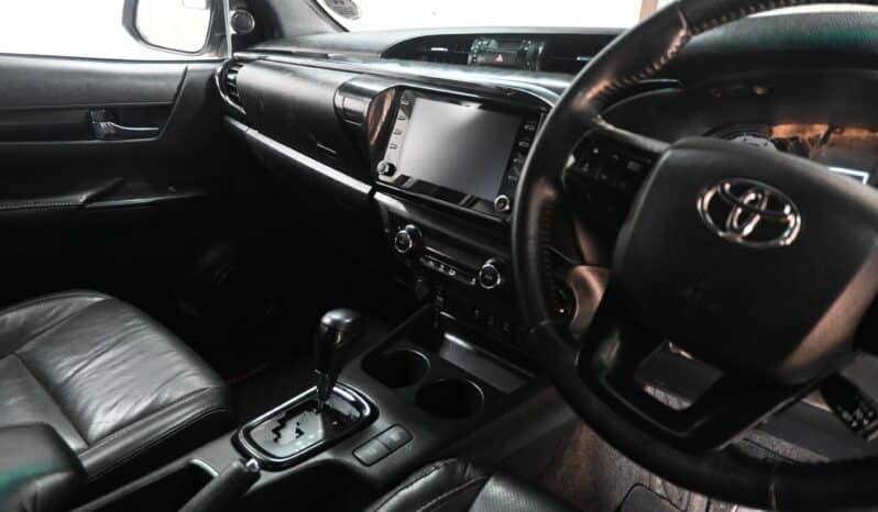 TOYOTA HILUX 2.8GD-6 RAIDER 4X4 A/T D/C full