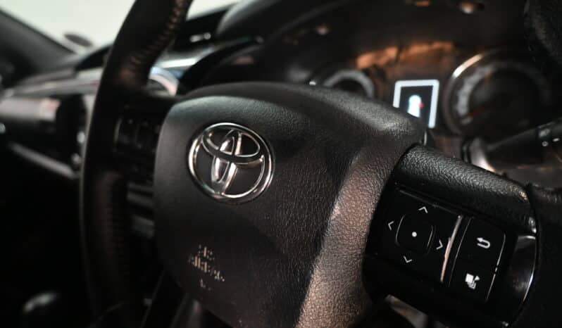 TOYOTA HILUX 2.8GD-6 RAIDER 4X4 A/T D/C full