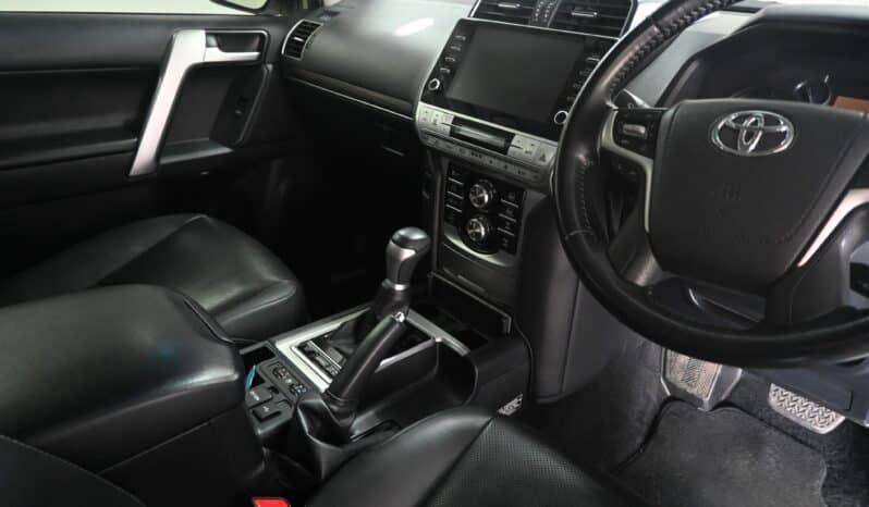 TOYOTA LANDCRUISER PRADO VX 2.8GD A/T full