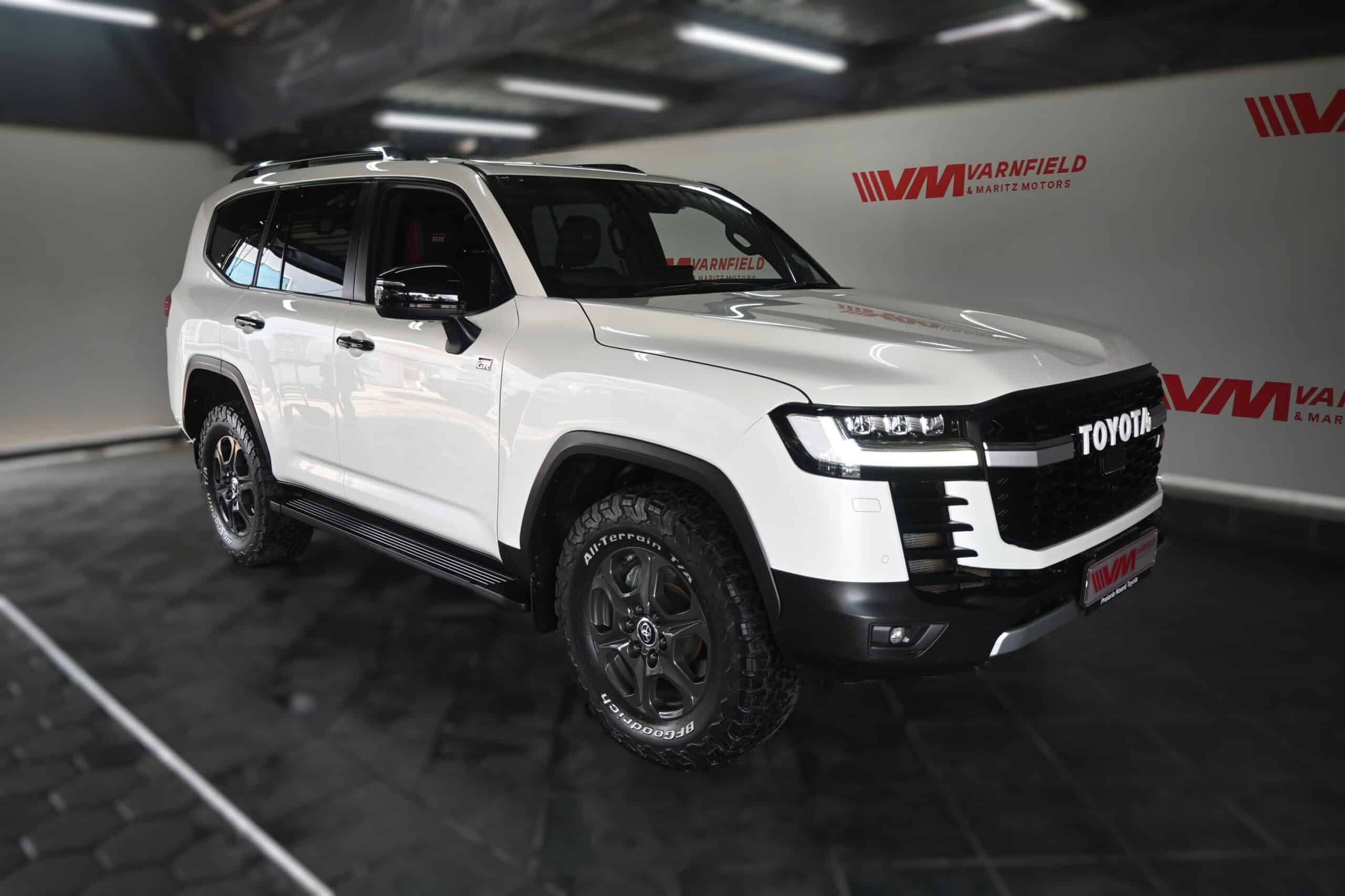 TOYOTA HILUX 2.8GD-6 RAIDER 4X4 P/U D/C