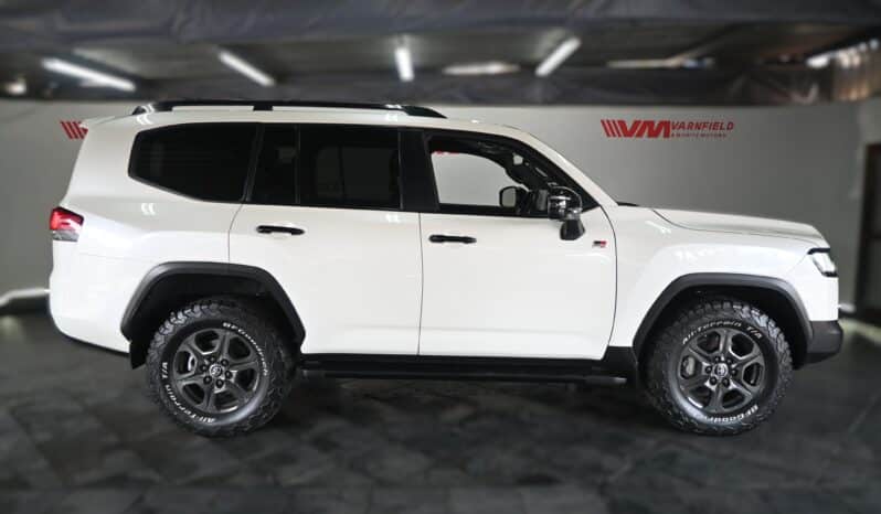 TOYOTA LAND CRUISER 300 3.3D GR-S full