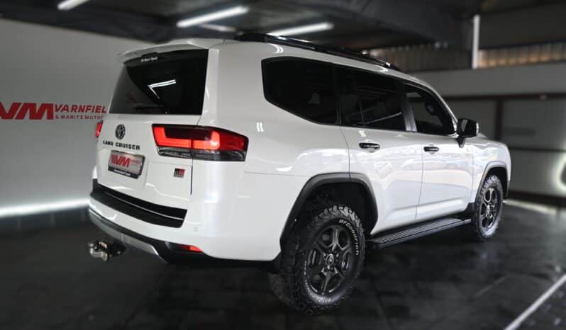 TOYOTA LAND CRUISER 300 3.3D GR-S full