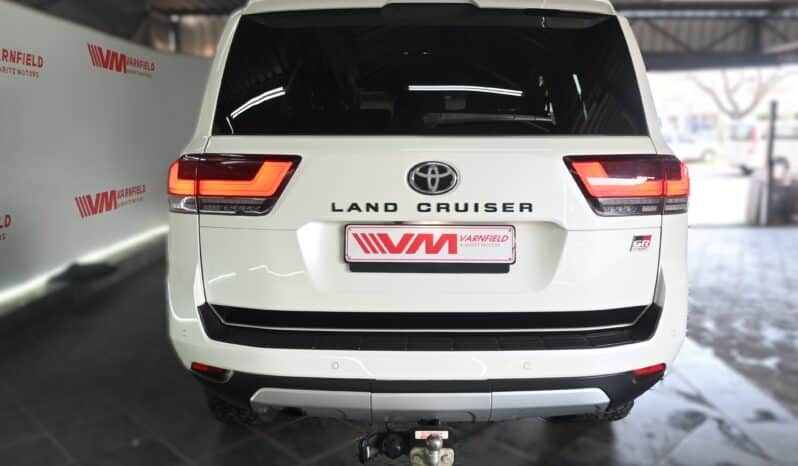 TOYOTA LAND CRUISER 300 3.3D GR-S full