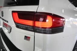 TOYOTA LAND CRUISER 300 3.3D GR-S full