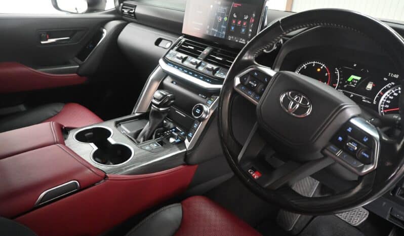 TOYOTA LAND CRUISER 300 3.3D GR-S full