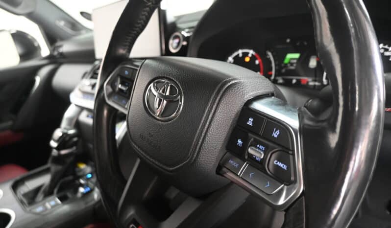 TOYOTA LAND CRUISER 300 3.3D GR-S full