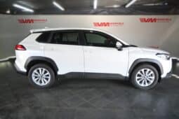 TOYOTA COROLLA CROSS 1.8 XI full