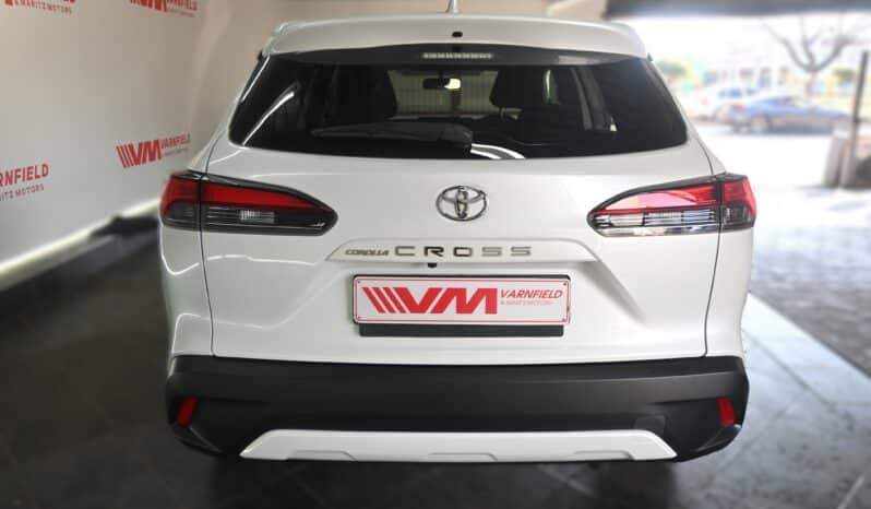 TOYOTA COROLLA CROSS 1.8 XI full