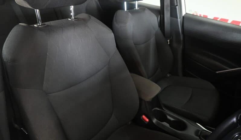 TOYOTA COROLLA CROSS 1.8 XI full