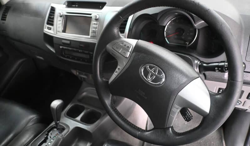 TOYOTA HILUX 3.0D-4D D/C RAIDER A/T full