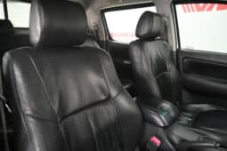 TOYOTA HILUX 3.0D-4D D/C RAIDER A/T full