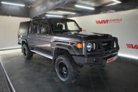 TOYOTA LAND CRUISER 79 2.8GD-6 P/U D/C A/T