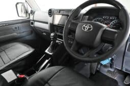 TOYOTA LAND CRUISER 79 2.8GD-6 P/U D/C A/T full