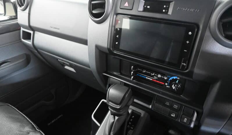TOYOTA LAND CRUISER 79 2.8GD-6 P/U D/C A/T full
