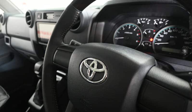 TOYOTA LAND CRUISER 79 2.8GD-6 P/U D/C A/T full