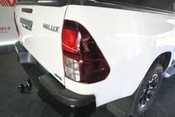 TOYOTA HILUX 2.8GD-6 RAIDER 4X4 EG50 D/C A/T full