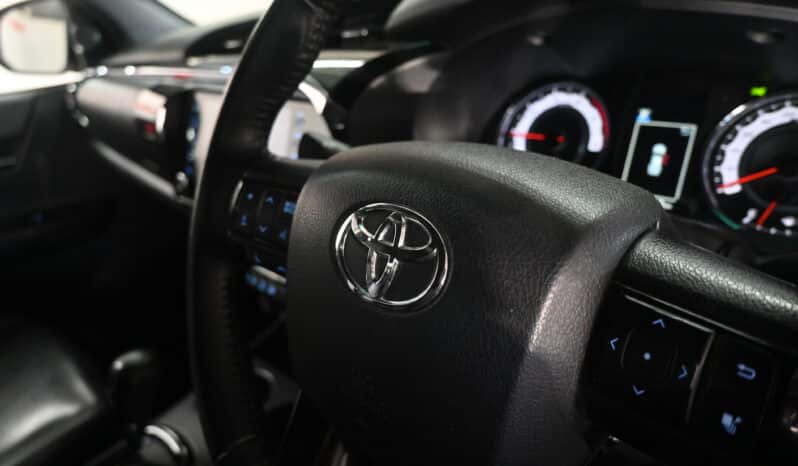 TOYOTA HILUX 2.8GD-6 RAIDER 4X4 EG50 D/C A/T full
