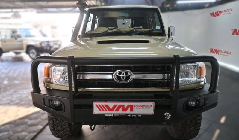 TOYOTA LAND CRUISER 79 4.5D P/U D/C full