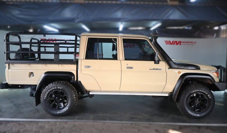 TOYOTA LAND CRUISER 79 4.5D P/U D/C full