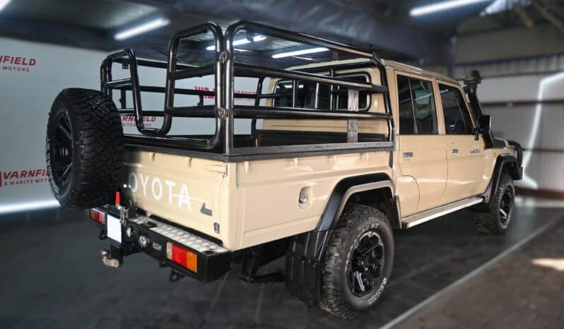 TOYOTA LAND CRUISER 79 4.5D P/U D/C full
