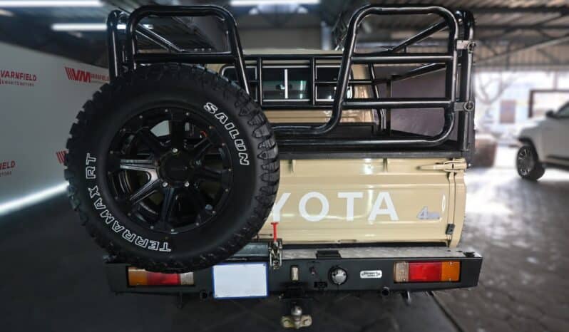 TOYOTA LAND CRUISER 79 4.5D P/U D/C full