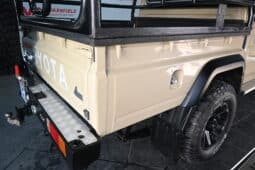 TOYOTA LAND CRUISER 79 4.5D P/U D/C full