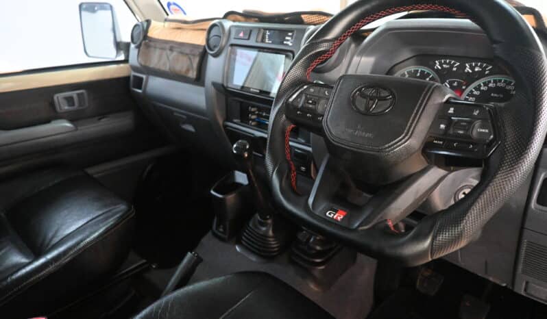 TOYOTA LAND CRUISER 79 4.5D P/U D/C full