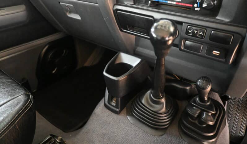 TOYOTA LAND CRUISER 79 4.5D P/U D/C full