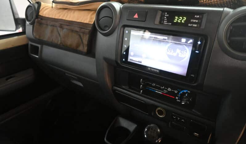 TOYOTA LAND CRUISER 79 4.5D P/U D/C full