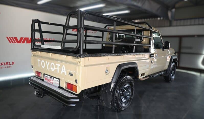 TOYOTA LAND CRUISER 79 2.8GD-6 P/U S/C A/T full