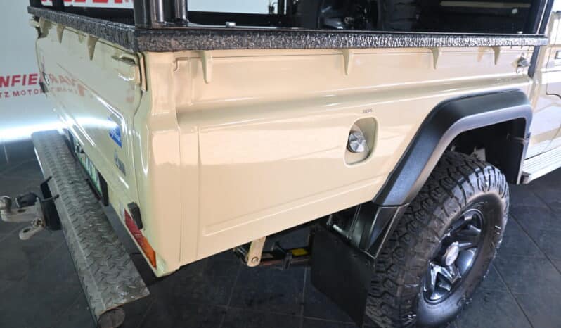 TOYOTA LAND CRUISER 79 4.5D V8 P/U D/C full