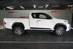 TOYOTA HILUX 2.8GD-6 RB RAIDER E/C full
