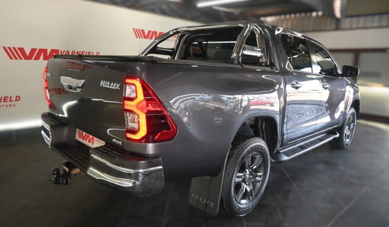 TOYOTA HILUX 2.8GD-6 4X4 A/T D/C RAIDER full