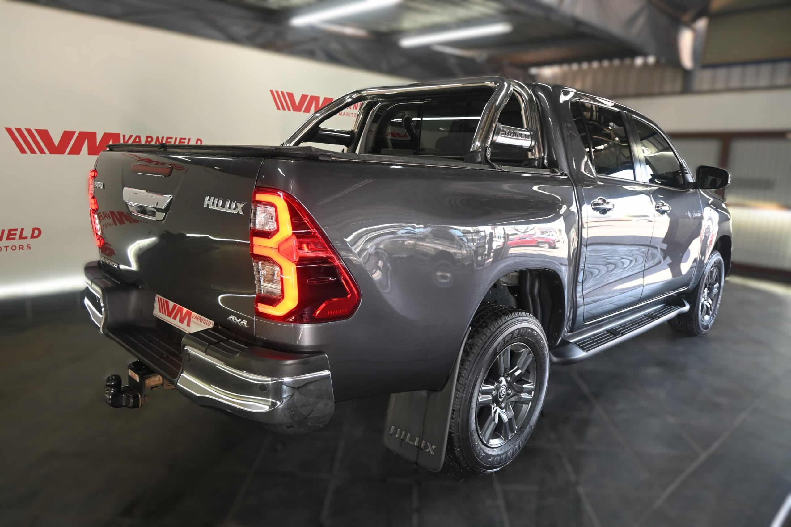 TOYOTA HILUX 2.8GD-6 4X4 A/T D/C RAIDER