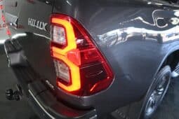 TOYOTA HILUX 2.8GD-6 4X4 A/T D/C RAIDER full