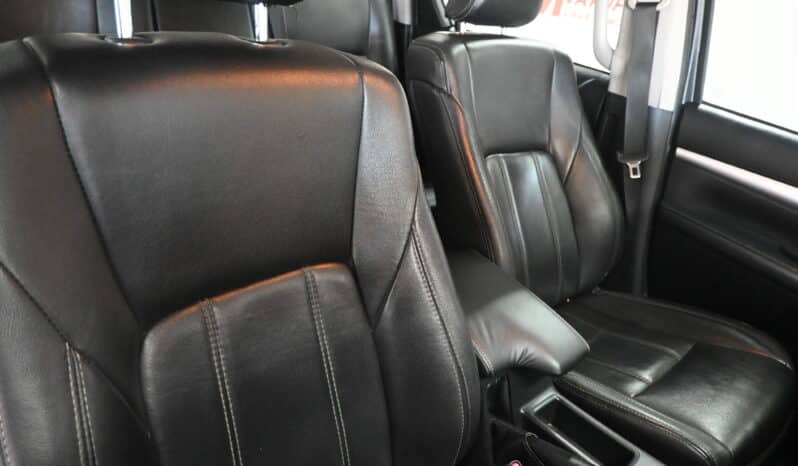 TOYOTA HILUX 2.8GD-6 4X4 A/T D/C RAIDER full