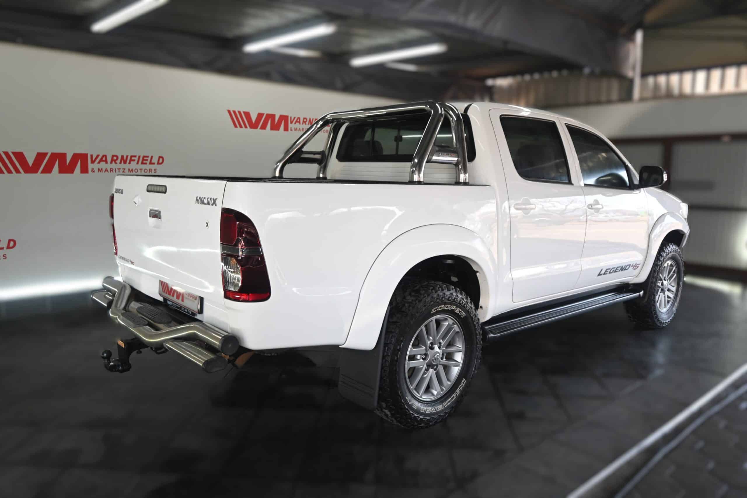 TOYOTA HILUX 3.0D-4D LEGEND 45 R/B P/U D/C