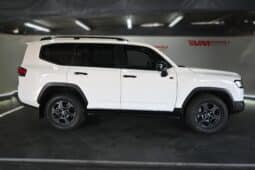 TOYOTA LAND CRUISER 300 3.3D GR-S full
