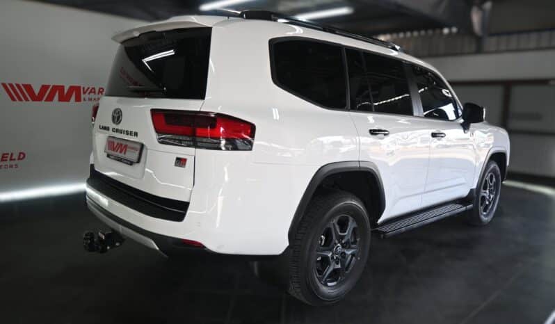 TOYOTA LAND CRUISER 300 3.3D GR-S full