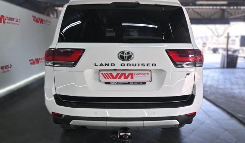 TOYOTA LAND CRUISER 300 3.3D GR-S full
