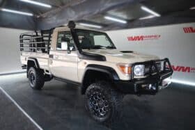 TOYOTA LAND CRUISER 79 4.5D S/C V8
